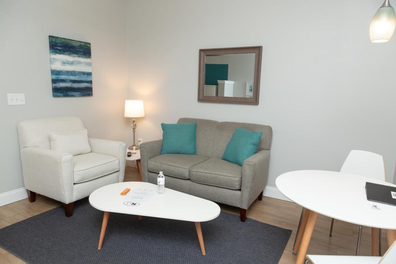 The Acorn Suites 梅宾 外观 照片